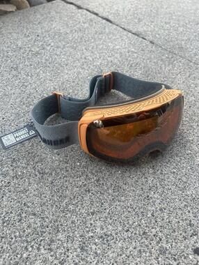 Wildhorn Roca Snowboard & Ski Goggles - US Ski Team Official Adult Moab / Amber